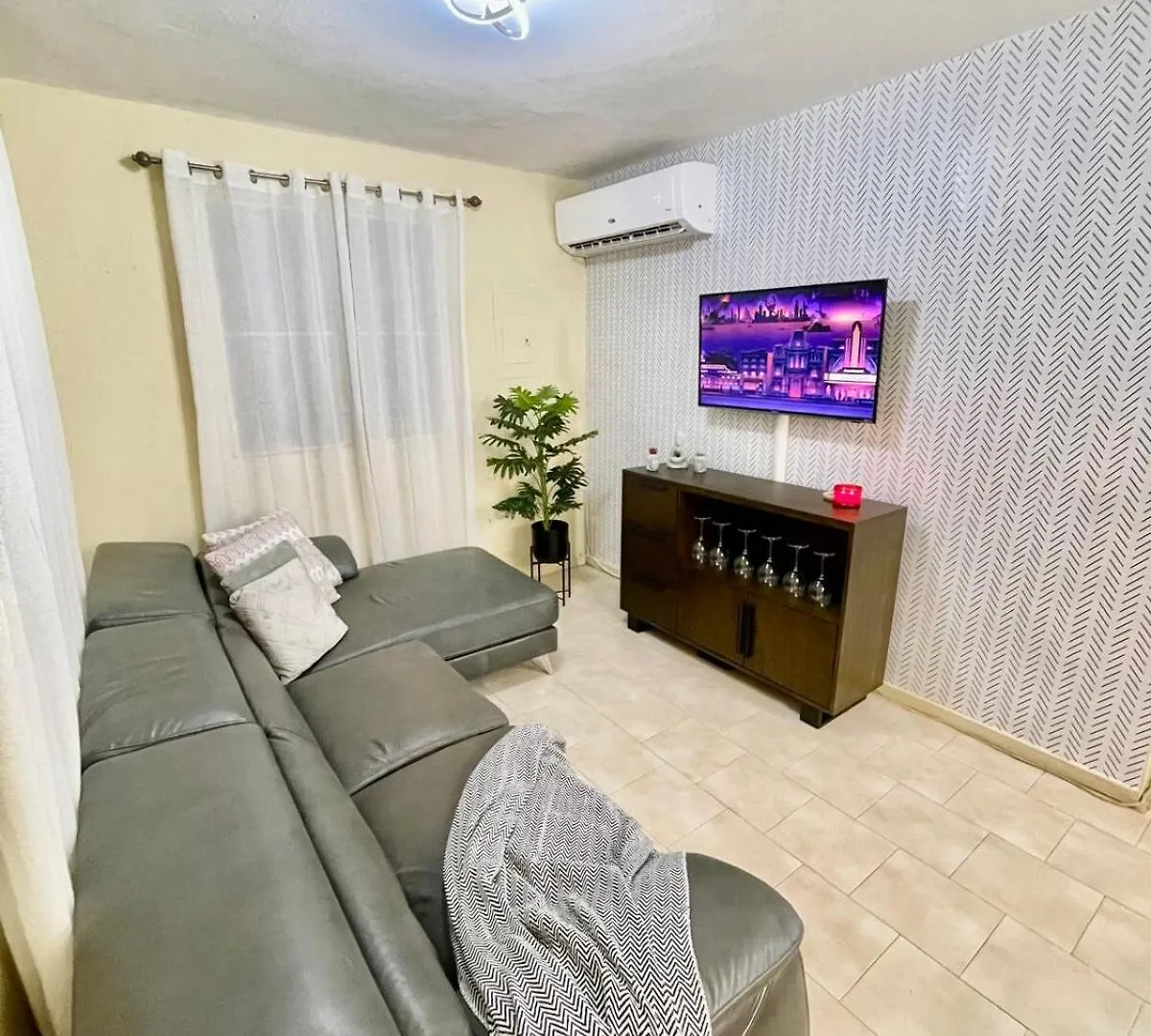 Casa Espanola Ceiba